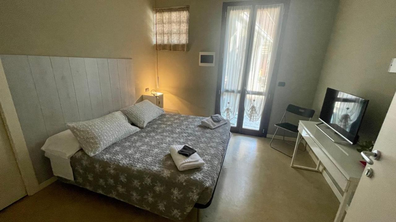 B&B Aurora Bergamo Exteriör bild
